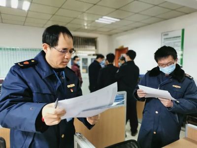 堅(jiān)決守牢冷鏈?zhǔn)称贩酪甙踩P(guān) 市區(qū)兩級多部門聯(lián)合開展專項(xiàng)檢查與市場調(diào)查